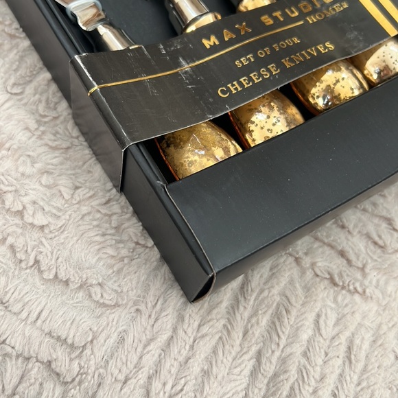 Max Studio Home set of cheese knives speakers - New in box - Picture 9 of 16